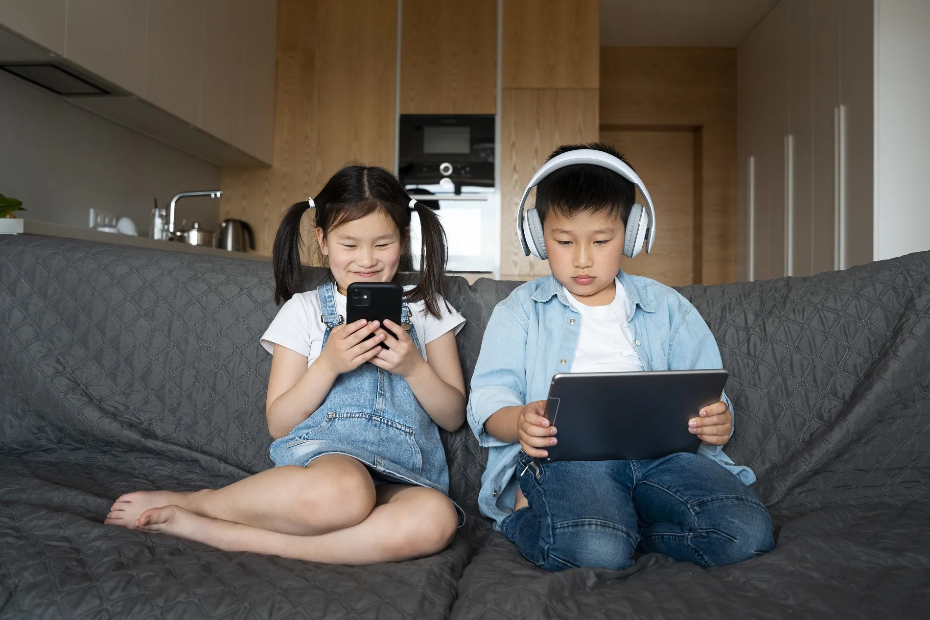 Mẹo dùng ToonBook trên máy tính bảng để bé dễ xem hơn
