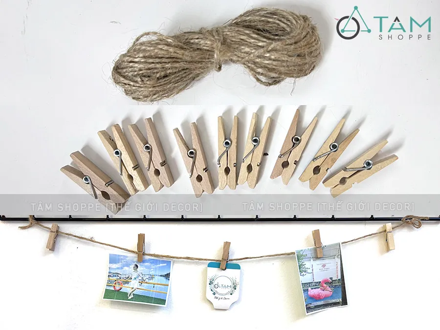 set-5-10-kep-go-treo-anh-kem-day-thung-mau-tu-nhien-12 Không gian trưng bày giúp trẻ cảm thấy nỗ lực của mình được trân trọng
